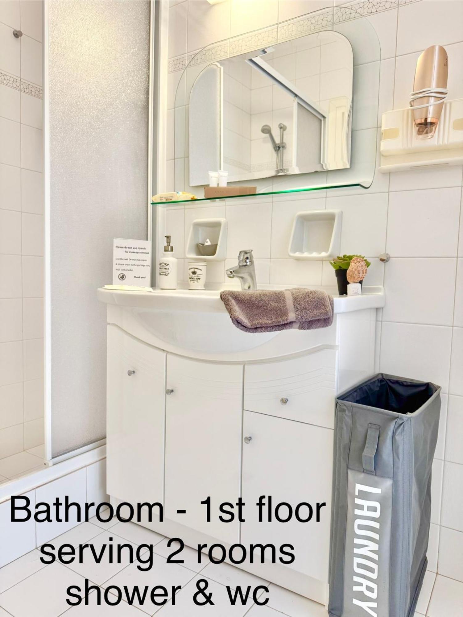 Villasonboard Dock Villa 3 Bed, 3 Bath, Canal, Greek Venice Porto Hydra Plépi Exterior foto